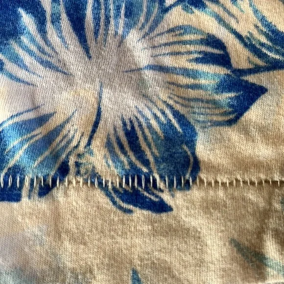 ☀️ Old Navy | Bundle of Crop T-Shirts for Little Girls - Picture 11 of 13